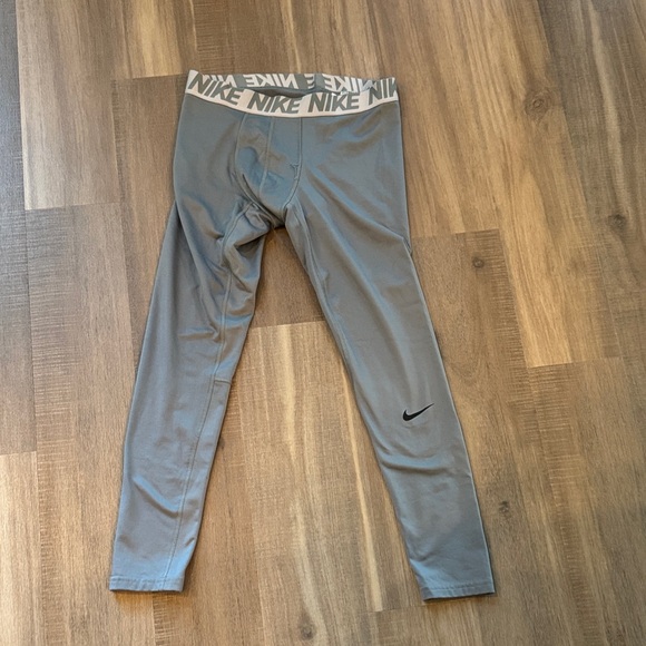 Nike Kids Gray Leggings with Logo Waistband - Picture 1 of 2